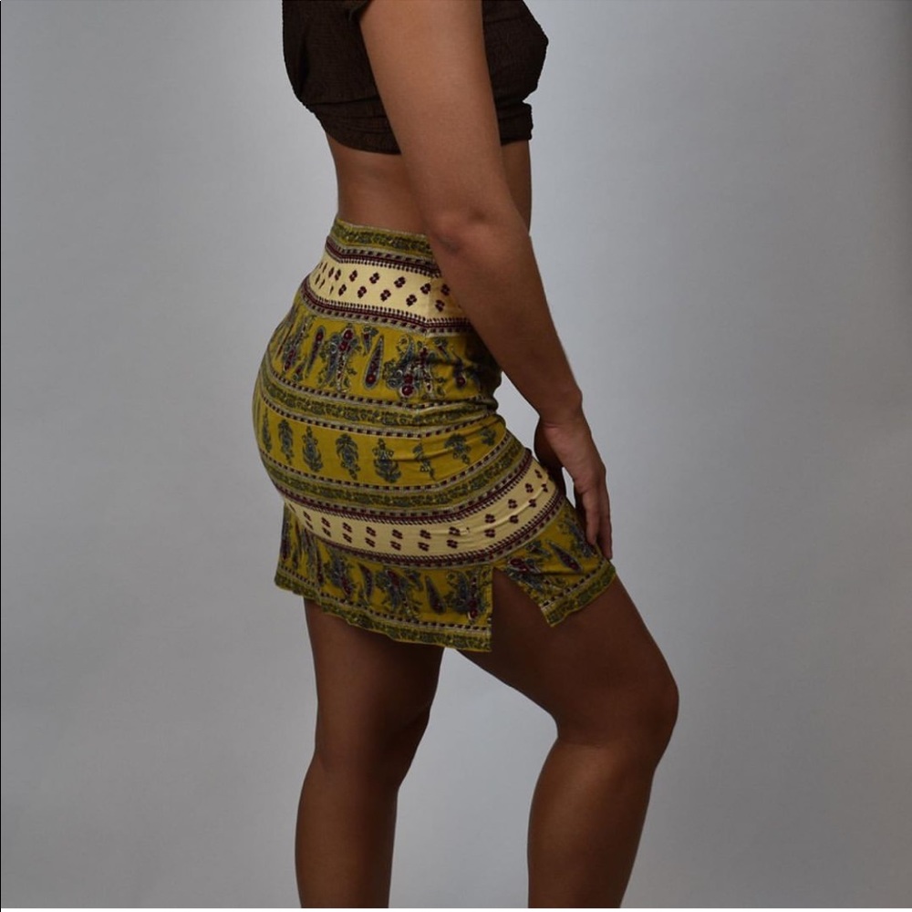 Patterned corduroy skirt